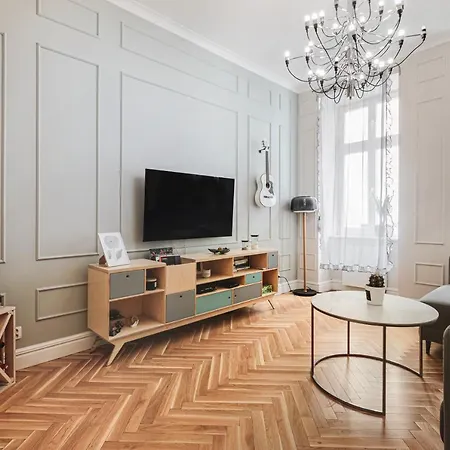 Klimatyczny W Centrum Apartamento